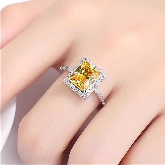 New 925 Sterling Silver Citrine Ring - Picture 3 of 3